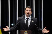 Reguffe elogia aumento de contribuição paga pelos bancos