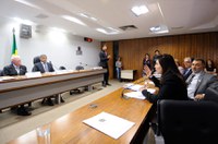 CE discutirá serviço social obrigatório para profissionais de saúde