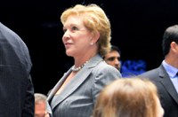 Renan anuncia decisão do STF que permite a manutenção do mandato de senadores que trocarem de partido