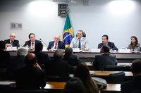 Gestão dos recursos do Sistema S é questionada em audiência pública