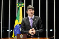 José Medeiros pede medidas para o combate ao desemprego