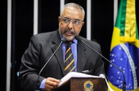 Paulo Paim exalta luta contra a Aids no Brasil