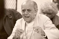 Senado celebra luta pelos direitos humanos com entrega da Comenda Dom Hélder Câmara