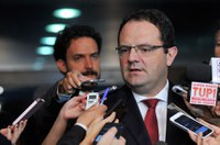 Nelson Barbosa conta com alteração da meta fiscal de 2015 