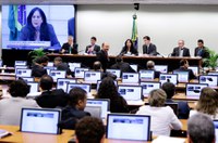 Orçamento aprova 12 relatórios setoriais e abre espaço para votação final na segunda