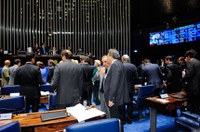 Aprovada MP que regulamenta venda de imóveis da União