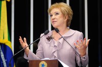 Marta Suplicy pede urgência na votação do Simples Nacional