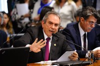 CCJ pode ampliar pena de adulto que envolver menor em crimes