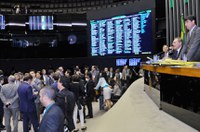 Com LDO, PPA e cinco vetos em pauta, Congresso volta a se reunir terça-feira