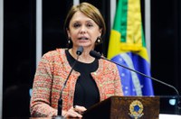 Angela Portela manifesta apoio a Dilma e pede decisão rápida do STF sobre rito de impeachment