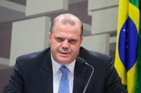 Presidente do Banco Central atribui aumento da inflação ao atraso no ajuste fiscal