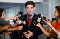 Randolfe diz que é vítima de represália do presidente do Conselho de Ética