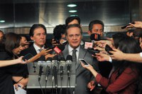 Medidas de ajuste do governo foram insuficientes para vencer a crise, opina Renan