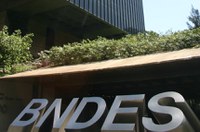 Projeto propõe o fim do sigilo bancário nas operações do BNDES 