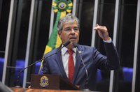 Jorge Viana espera recuperação de rodovias no Acre