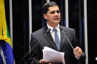 Ricardo Ferraço critica decisão do CMN que prejudica fundos constitucionais