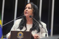 Rose de Freitas manifesta preocupação com reforma da Previdência
