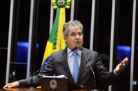 Jorge Viana critica reportagem do Jornal Nacional sobre netos do ex-presidente Lula