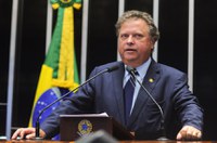 Blairo Maggi defende a retomada do debate do impeachment da presidente Dilma Rousseff