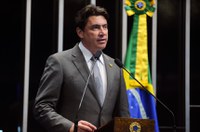 Wilder Morais cobra do governo federal a instalação de duas universidades em Goiás