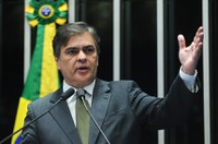 Cássio Cunha Lima diz que Justiça Eleitoral tem elementos para cassar chapa de Dilma e Temer