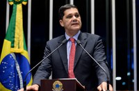 Ferraço cita juristas para criticar nomeação de Lula para a Casa Civil