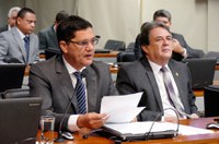 Presidente da Petrobras será convidado a explicar prejuízos em 2015