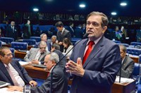 Senador Walter Pinheiro anuncia desfiliação do PT