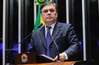 Cássio Cunha Lima diz que Dilma perdeu condições de governar
