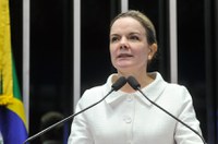 Gleisi explica por que governistas consideram golpe o processo de impeachment contra Dilma