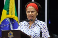 Regina Sousa diz que críticas a Dilma têm reforçado preconceito contra as mulheres