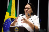 Fátima Bezerra considera processo de impeachment uma farsa jurídica e política