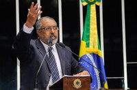 Paulo Paim propõe eleições gerais para dar fim à crise política