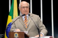 Lasier Martins apoia impeachment e pede que Lupi renuncie à presidência do PDT