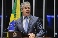 Jorge Viana lamenta formação do governo Temer antes de impeachment sequer ser aprovado 