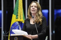 Vanessa Grazziotin critica escolha de senador do PSDB como relator do processo de impeachment