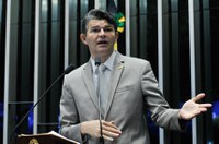 José Medeiros critica uso da palavra 'golpe' para definir impeachment
