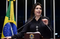 'A cada 11 minutos, uma mulher é estuprada no Brasil', alerta Simone Tebet