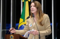 Vanessa Grazziotin critica reforma administrativa no Amazonas e senadores da base de Temer