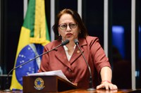 Fátima Bezerra critica veto de Temer a ajuda aos agricultores do Nordeste