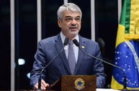 Humberto Costa comenta encontro entre Temer e Eduardo Cunha