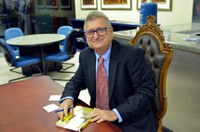 Jornalista do Senado lança livro sobre funcionamento do Parlasul