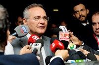  Renan anuncia nesta quinta as matérias prioritárias até o recesso de julho   