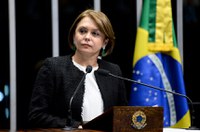 Ângela Portela diz que reajuste dos servidores foi acordado por Dilma com líderes sindicais