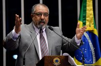 Paim diz que população está preocupada com reformas previdenciária e trabalhista