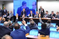 Comissão de Orçamento aprova LDO com auditoria da dívida pública