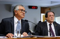 Espaços públicos, eventos e transportes deverão ser equipados com desfibriladores