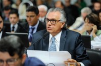 Processo de Impeachment tem papel didático, segundo Ronaldo Caiado