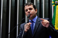 Eleição não dá a governante carta branca para gastar sem limite, lembra Reguffe