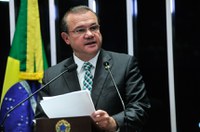 País mostra que tem instituições fortes, diz Wellington Fagundes